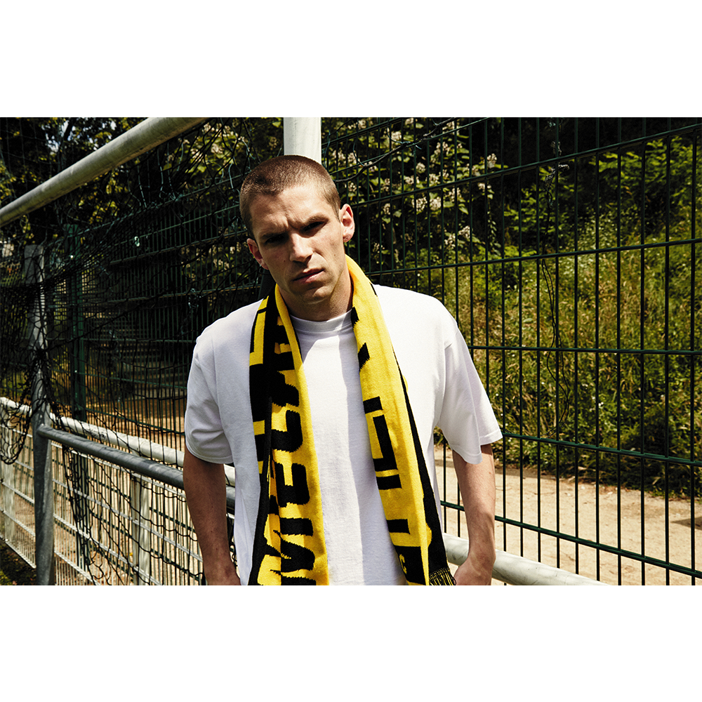 Hervé - Écharpe jaune et noire Hyper
